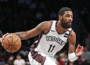 开云体育直播-爵士险胜绿军，客场逆转胜利