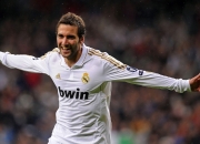 开云体育下载-冰封圣西罗，莱奥关键节点连续得分，芬兰防线如何封锁AC米兰？