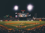 开云体育中国-红牛车队绝地翻盘，皮亚斯特里领军逆袭阿斯顿马丁，书写F1新传奇