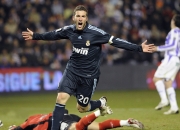 开云足球直播-坎特状态火热导演逆转好戏，巴黎圣日耳曼翻盘国际米兰彰显欧冠底蕴