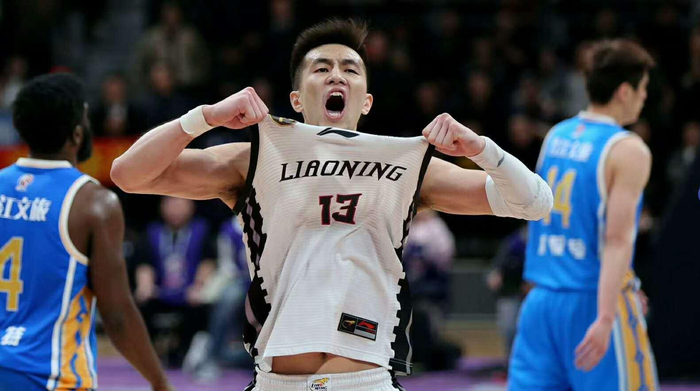 墨西哥男篮完胜中国男篮，乔治高光表现