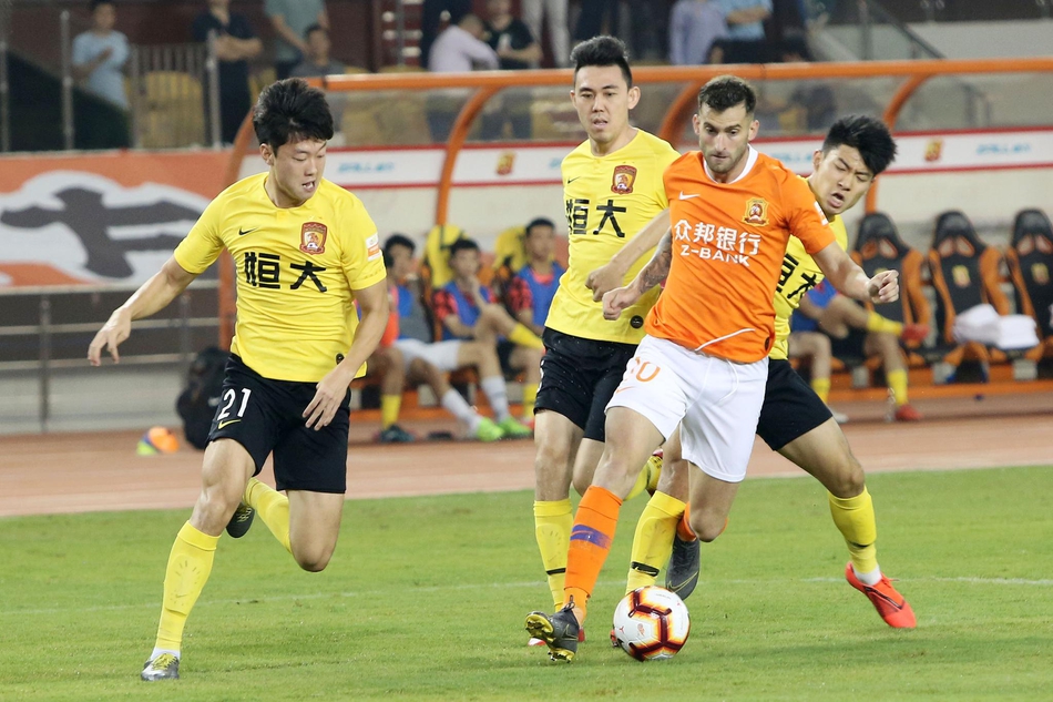 关于广州恒大决战武汉卓尔，力争保持连胜纪录的信息