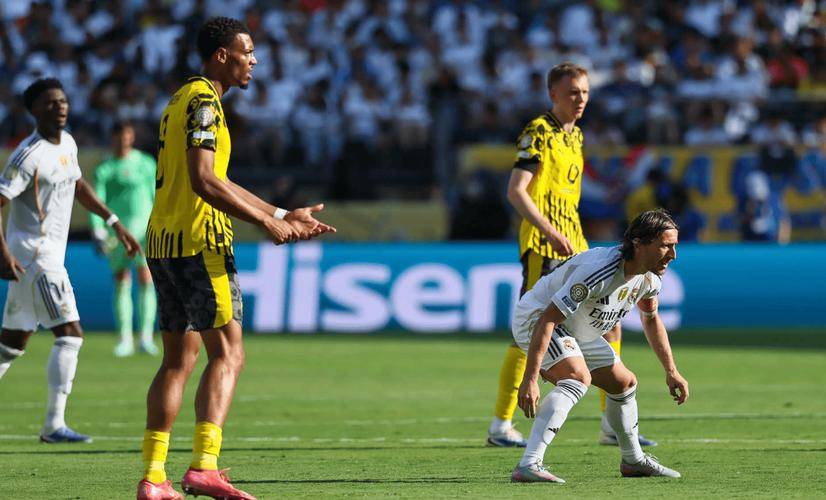 包含帕尔马客场落败，保级形势严峻的词条