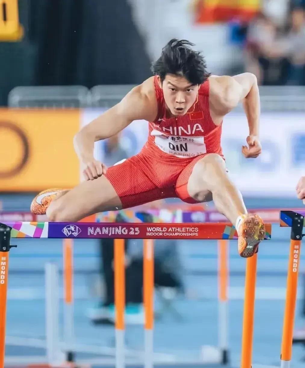 包含运动员突破个人极限,赛场如火如荼的词条 包含运动员突破个人极限,赛场如火如荼的词条