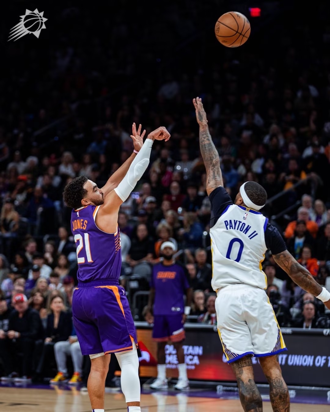 太阳队客场奏凯,逆袭战胜马刺队 太阳队客场奏凯,逆袭战胜马刺队