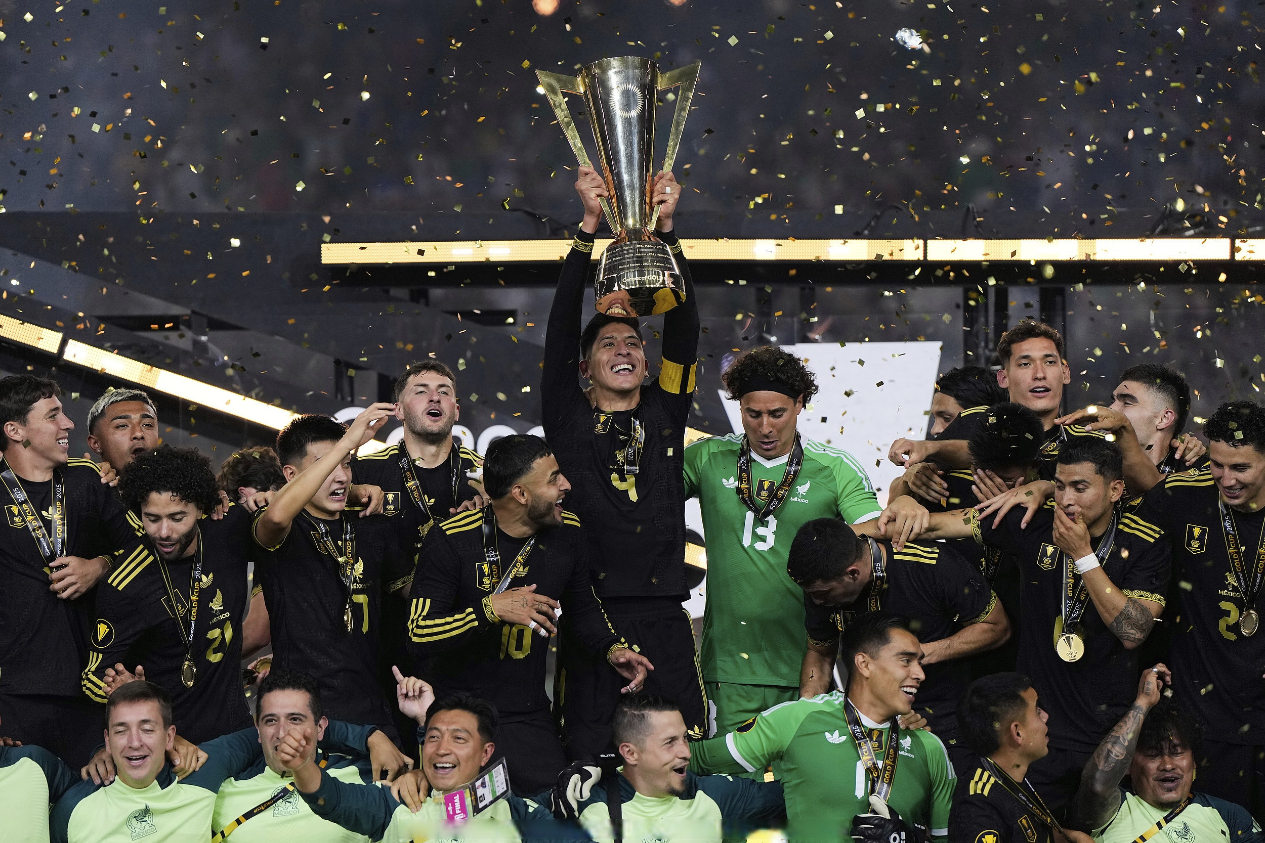 关于球队宣布重金引援,目标进步欧冠的信息 关于球队宣布重金引援,目标进步欧冠的信息