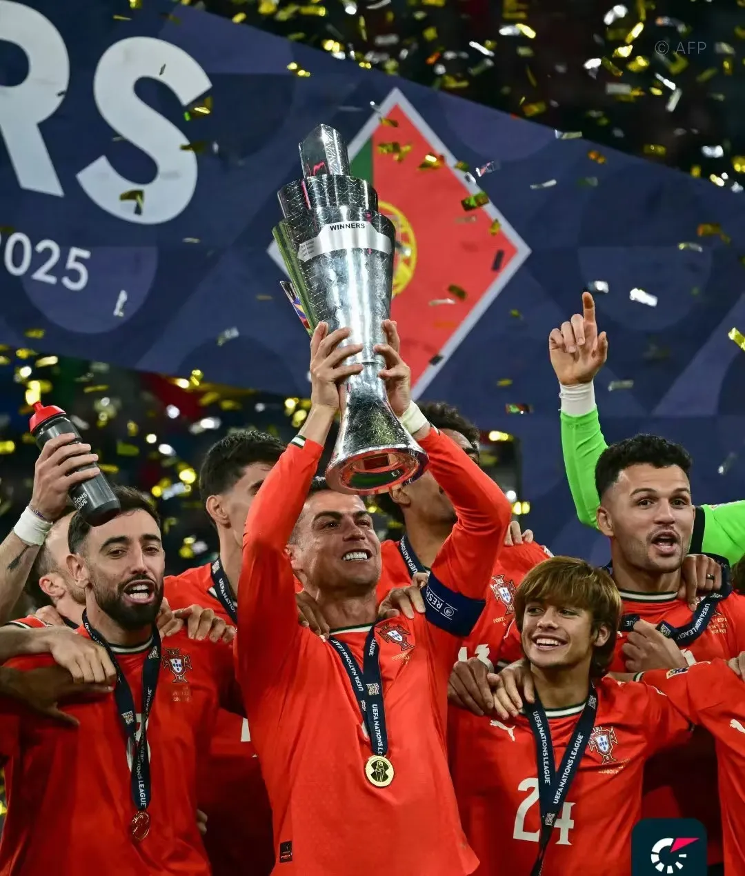 热血激斗！欧国联比赛中球员的拼尽全力的简单介绍