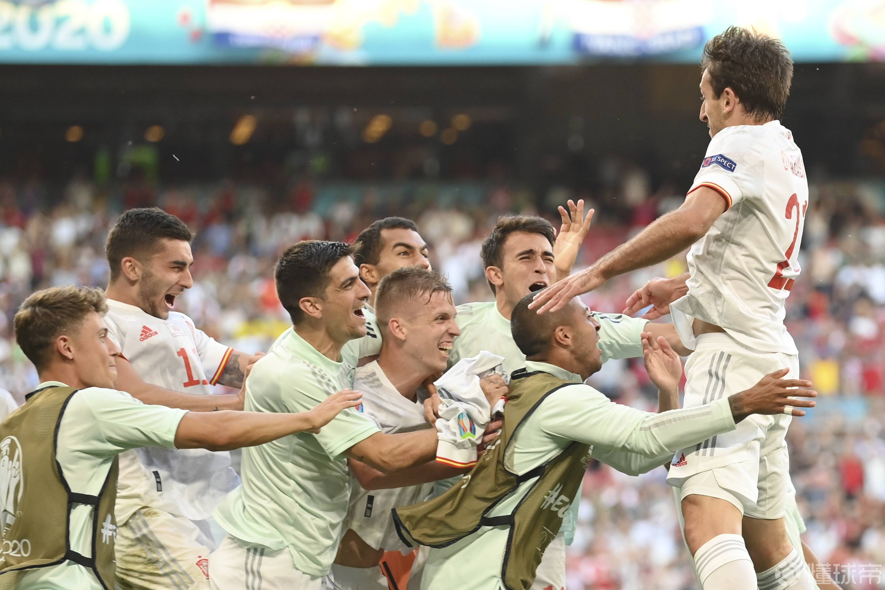 瑞士鏖战美国,奥亚尔萨瓦尔高光表现的简单介绍 瑞士鏖战美国,奥亚尔萨瓦尔高光表现的简单介绍