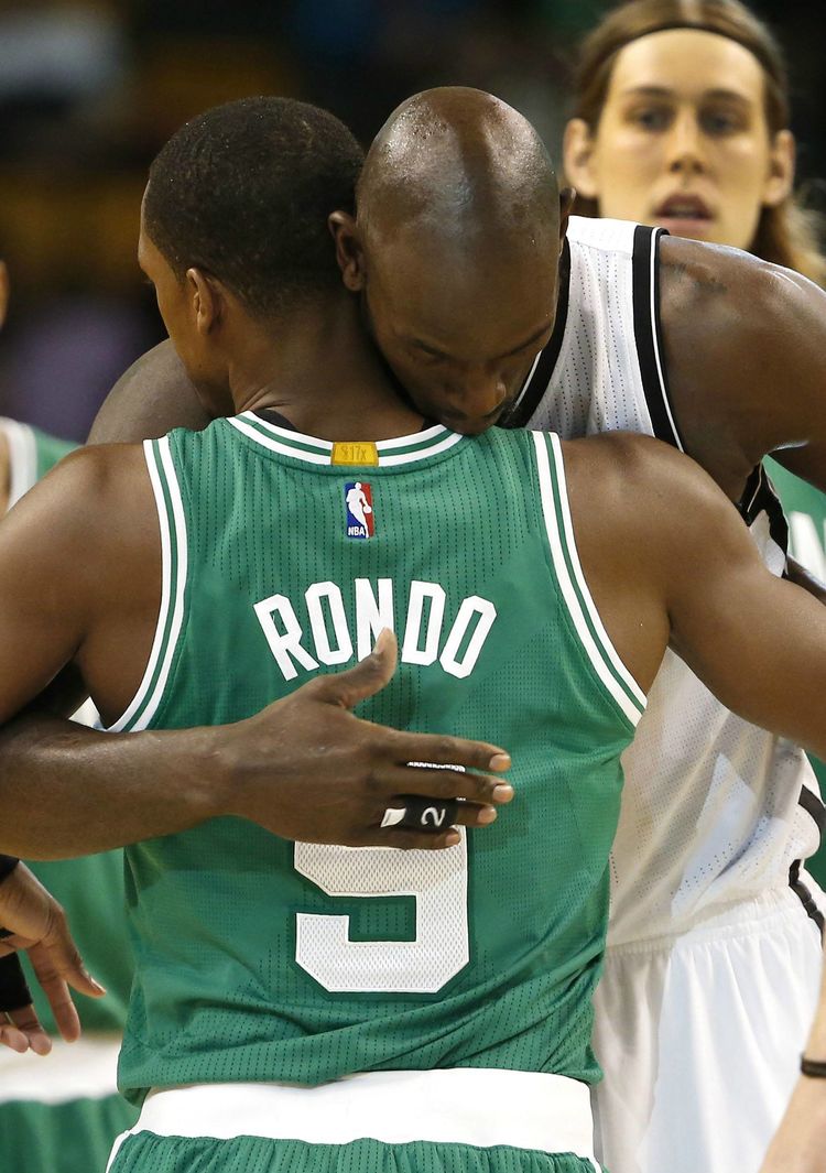 北京队力克雷霆,德罗赞带队取胜 北京队力克雷霆,德罗赞带队取胜