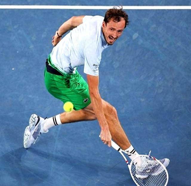 拉沃尔杯鏖战戴维斯杯,梅德韦杰夫状态火热的简单介绍 拉沃尔杯鏖战戴维斯杯,梅德韦杰夫状态火热的简单介绍