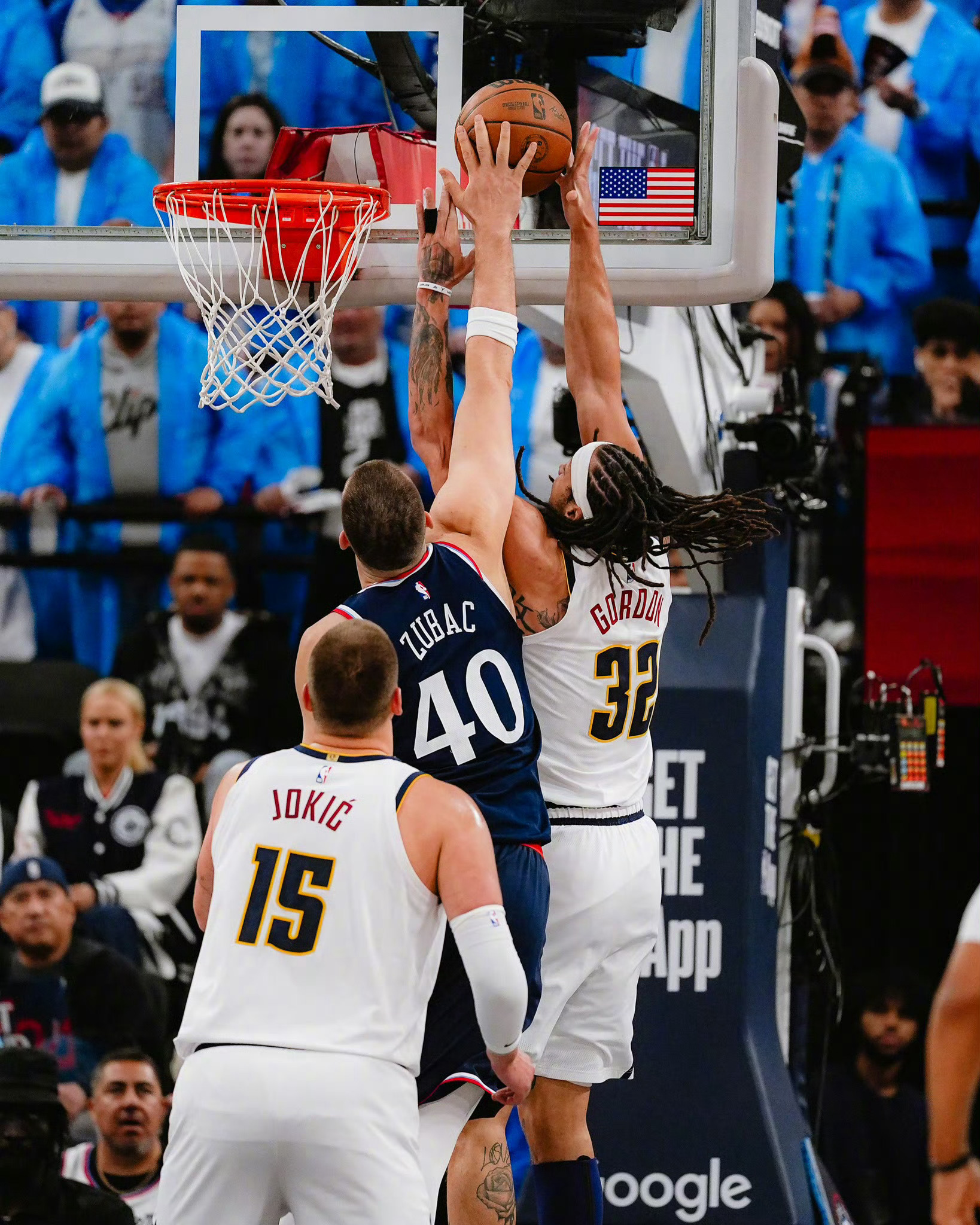 快船轻取骑士,麦科勒姆点燃赛场 快船轻取骑士,麦科勒姆点燃赛场