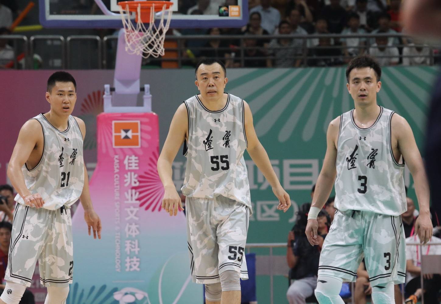 凯尔特人完胜新疆队,赵继伟统治全场 凯尔特人完胜新疆队,赵继伟统治全场