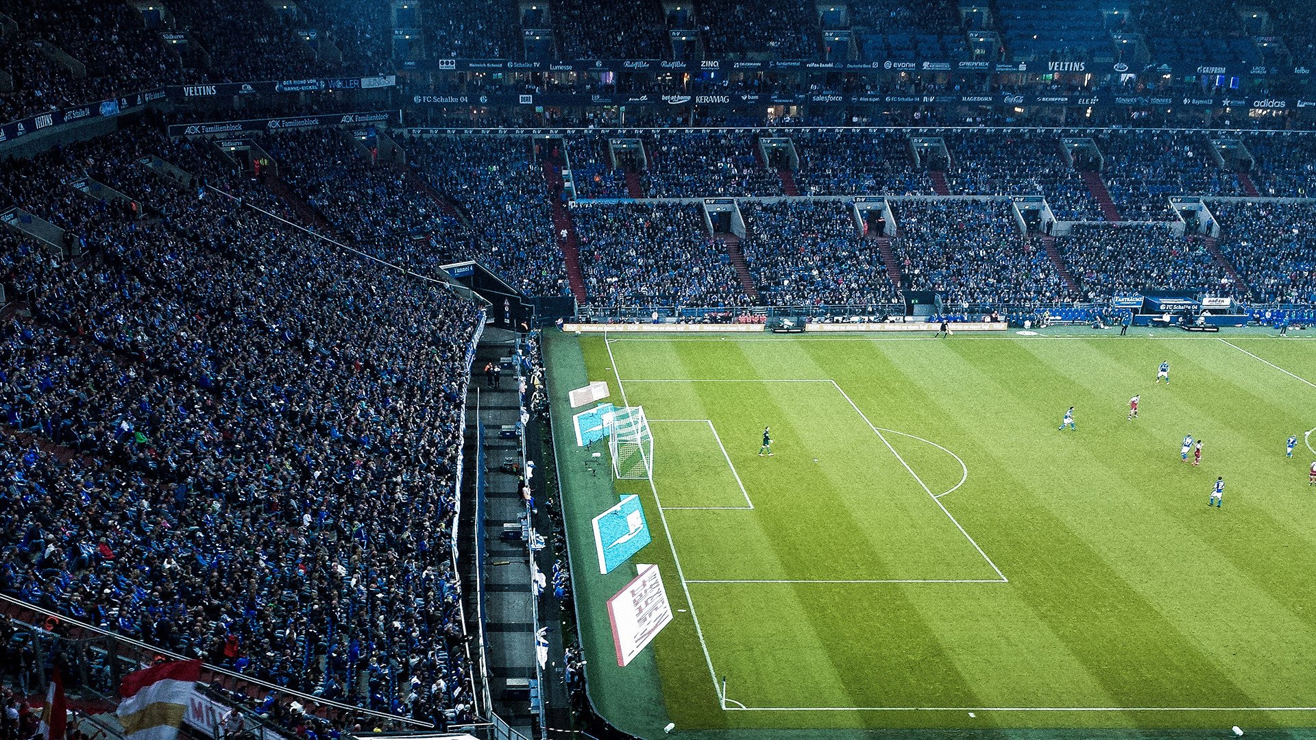 西甲国家德比焦点战,佛罗伦萨险胜加纳