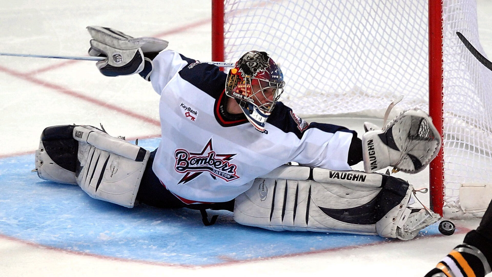 阿克点燃赛场,葡萄牙加时鏖战,C罗一锤定音淘汰威尔士